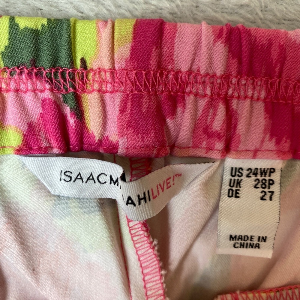 Isaac Mizrahi Live Rose Floral Bermuda Shorts Women 24WP Pink Cottagecore NWOT - Picture 4 of 7